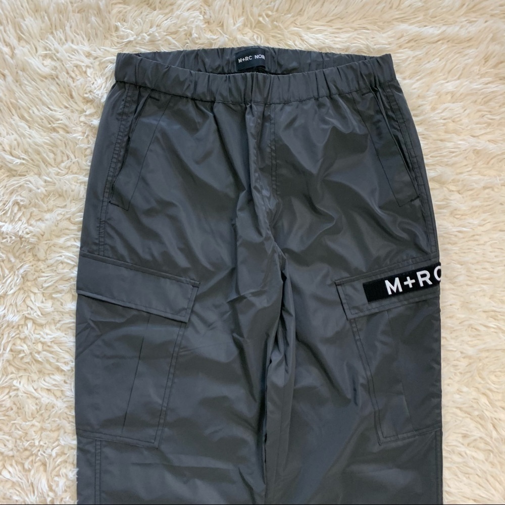 Men’s Black Cargo Pants - Picture 7 of 16